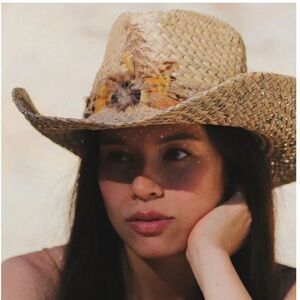 NWT 100% Seagrass Cowboy Hat with Feather Accent - Natural